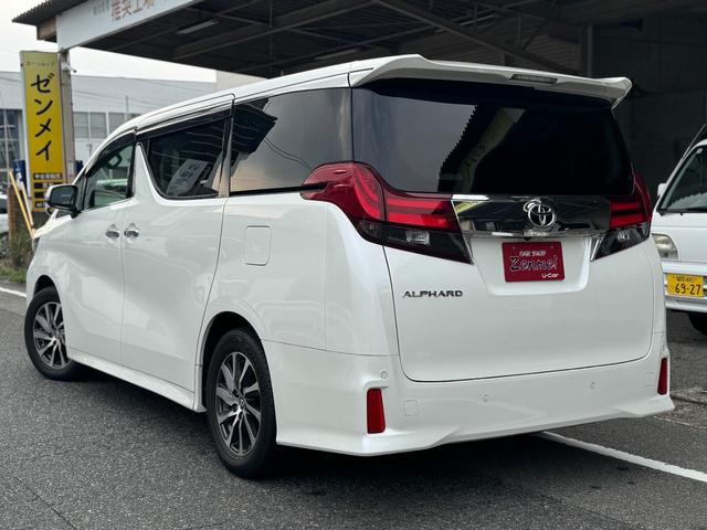 アルファード ２．５Ｓ　８人乗り　両側電動スライドドア　純正ナビ　ＴＶ　バックカメラ　後席モニター　クルーズコントロール　クリアランスソナー（6枚目）