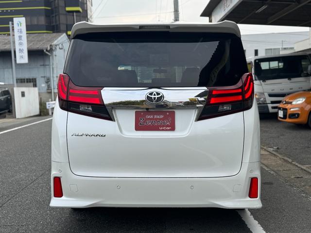 アルファード ２．５Ｓ　８人乗り　両側電動スライドドア　純正ナビ　ＴＶ　バックカメラ　後席モニター　クルーズコントロール　クリアランスソナー（7枚目）