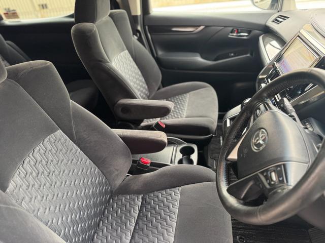 アルファード ２．５Ｓ　８人乗り　両側電動スライドドア　純正ナビ　ＴＶ　バックカメラ　後席モニター　クルーズコントロール　クリアランスソナー（24枚目）