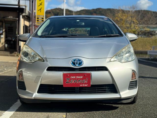 アクア L ユーザー買取車 純正ナビ TV Bluetooth キーレス(4枚目)