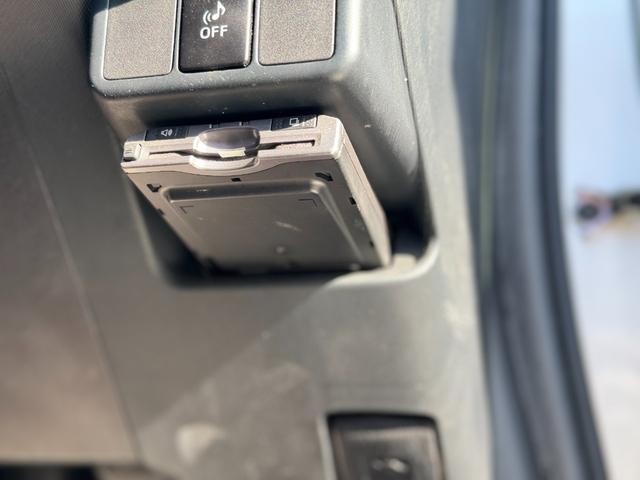 アクア L ユーザー買取車 純正ナビ TV Bluetooth キーレス(11枚目)