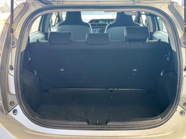 アクア L ユーザー買取車 純正ナビ TV Bluetooth キーレス(20枚目)