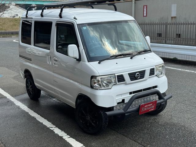 クリッパーバン DX ユーザー買取車 4WD AT グリルガード リフトアップ 車検令和9年11月 社外ナビ TV Bluetooth ホワイトパールオールペン(41枚目)