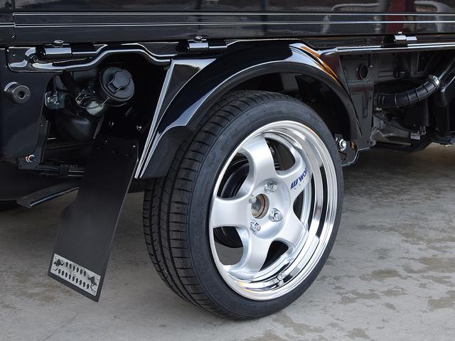 キャリイトラック ＫＣエアコン・パワステ　４ＷＤ　ＭＴ　バタフライシステムエアロ　ワーク１５インチアルミ　ハンコック１５インチタイヤ　ＬＥＤヘッドライト　キーレス　ＩＮＴＥＣ　ＬＥＤテール　クラッチオシートカバー（18枚目）