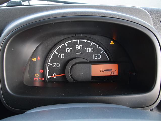 キャリイトラック ＫＣエアコン・パワステ　４ＷＤ　ＭＴ　バタフライシステムエアロ　ワーク１５インチアルミ　ハンコック１５インチタイヤ　ＬＥＤヘッドライト　キーレス　ＩＮＴＥＣ　ＬＥＤテール　クラッチオシートカバー（72枚目）