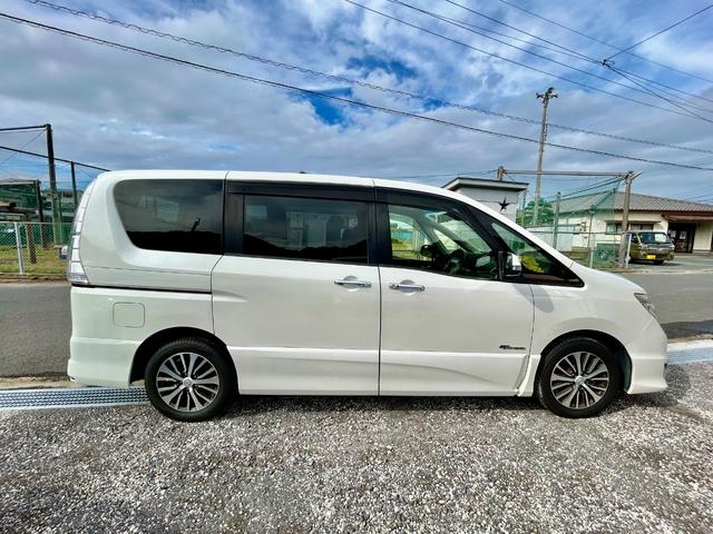 セレナ ハイウェイスター　Ｖセレクション＋セーフティ　ＳＨＶ　ＥＴＣ・ＴＶ・Ｂｌｕｅｔｏｏｔｈ・ＣＤ／ＤＶＤ（18枚目）