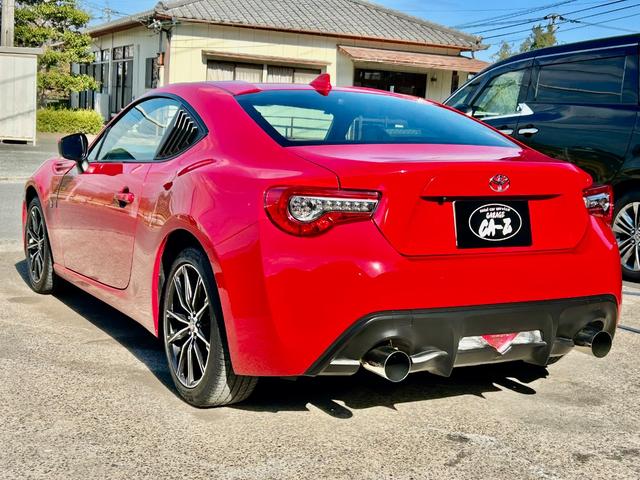 86 GT 保証1年・ロッソモデルマフラー・サイドウィンドウルバーパネル・ドラレコ・ETC(18枚目)