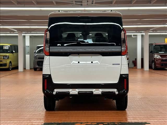 デリカミニ Ｇ　プレミアム　届出済未使用車　全方位カメラ　ブレーキサポート　レーンサポート　クルーズコントロール　両側電動スライドドア　スマートキー　アイドリングストップ　ＬＥＤヘッドライト　電動格納ミラー（6枚目）
