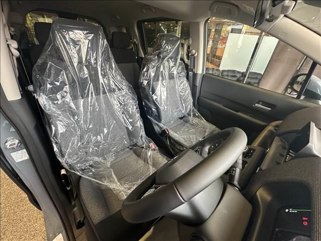 フリード e:HEVエアー EX 登録済未使用車 バックカメラ ブレーキサポート レーンサポート ソナー クルーズコントロール シートヒーター 両側電動スライドドア スマートキー アイドリングストップ オートエアコン 電動格納ミラー(17枚目)