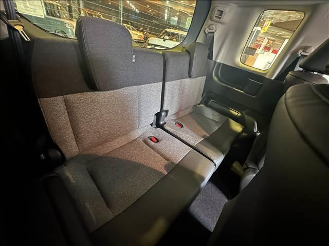 フリード e:HEVエアー EX 登録済未使用車 バックカメラ ブレーキサポート レーンサポート ソナー クルーズコントロール シートヒーター 両側電動スライドドア スマートキー アイドリングストップ オートエアコン 電動格納ミラー(19枚目)