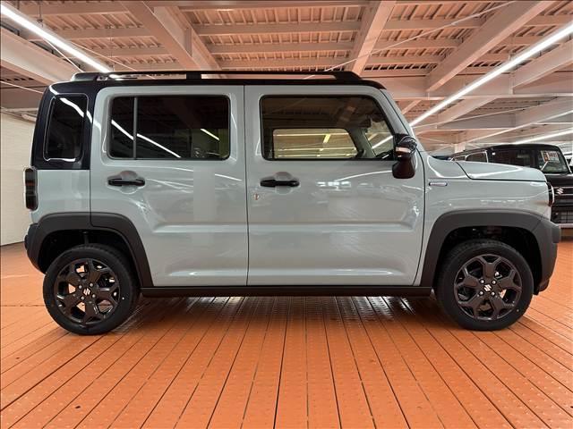 ハスラー タフワイルド　届出済未使用車　２トーンカラー仕様車　ブレーキサポート　レーンサポート　クルーズコントロール　ソナー　シートヒーター　スマートキー　プッシュスタート　アイドリングストップ　ＬＥＤヘッドライト（7枚目）