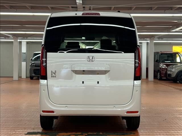 Ｎ－ＢＯＸ ベースグレード　届出済未使用車　スマートキー　アイドリングストップ　プッシュスタート　シートヒーター　左側電動スライドドア　オートエアコン　オートライト　レーンサポート　ＬＥＤヘッドライト（6枚目）