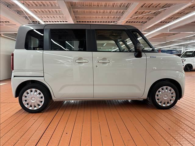 ワゴンＲスマイル ハイブリッドＳ　２トーンルーフパッケージ装着車　届出済未使用車　ブレーキサポート　ソナー　左側電動スライドドア　オートライト　シートヒーター　スマートキー　プッシュスタート　アイドリングストップ　オートライト　オートエアコン　２トーンルーフ仕様車（8枚目）