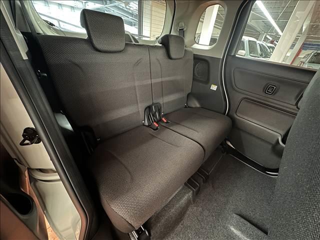 ワゴンＲスマイル ハイブリッドＳ　２トーンルーフパッケージ装着車　届出済未使用車　ブレーキサポート　ソナー　左側電動スライドドア　オートライト　シートヒーター　スマートキー　プッシュスタート　アイドリングストップ　オートライト　オートエアコン　２トーンルーフ仕様車（18枚目）