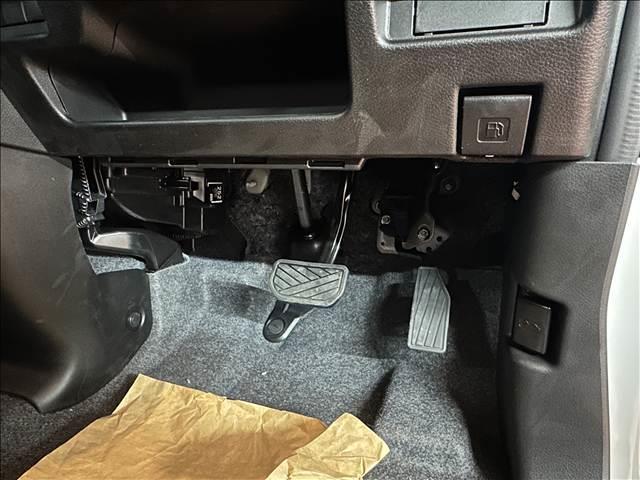 ワゴンＲスマイル ハイブリッドＳ　届出済未使用車　ブレーキサポート　ソナー　左側電動スライドドア　オートライト　シートヒーター　スマートキー　プッシュスタート　アイドリングストップ　ピュアホワイトパール塗装（16枚目）