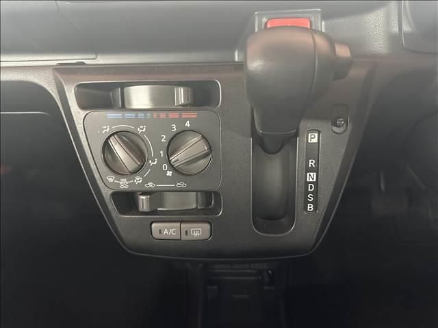 ミライース Ｌ　ＳＡＩＩＩ　キーレス　アイドリングストップ　ソナー　オートライト　オートマチックハイビーム　Ｗエアバック（12枚目）