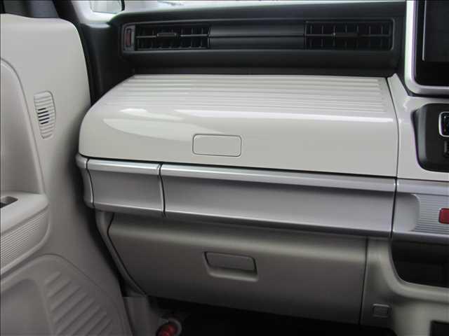 スペーシア ハイブリッドＸ　届出済未使用車　ブレーキサポート　レーンサポート　ソナー　クルーズコントロール　ＬＥＤヘッドライト　アイドリングストップ　両側電動スライドドア　Ｗシートヒーター　オートライト（12枚目）