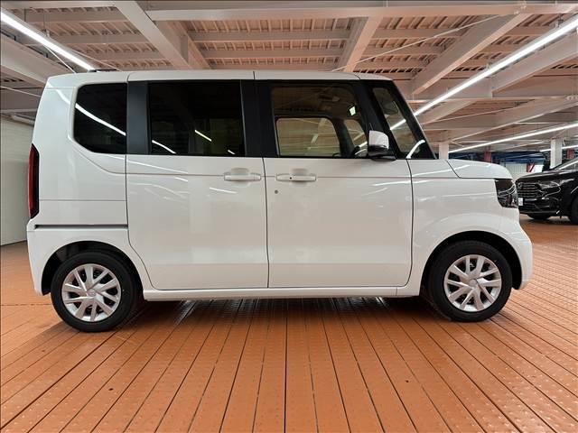 Ｎ－ＢＯＸ ベースグレード　届出済未使用車　スマートキー　アイドリングストップ　プッシュスタート　シートヒーター　左側電動スライドドア　オートエアコン　オートライト　レーンサポート　ＬＥＤヘッドライト　クルーズコントロール（7枚目）