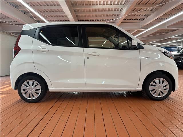 ｅＫワゴン Ｍ　届出済未使用車　ブレーキサポート　レーンサポート　ソナー　オートライト　キーレス　アイドリングストップ　Ｗシートヒーター　サイドＷエアバック　電動格納ミラー（7枚目）