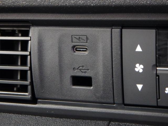 ベースグレード　届出済未使用車　バックカメラ　ブレーキサポート　レーンサポート　ソナー　クルーズコントロール　左側電動スライドドア　Ｗシートヒーター　スマートキー　プッシュスタート　ＬＥＤヘッドライト　オートライト(41枚目)
