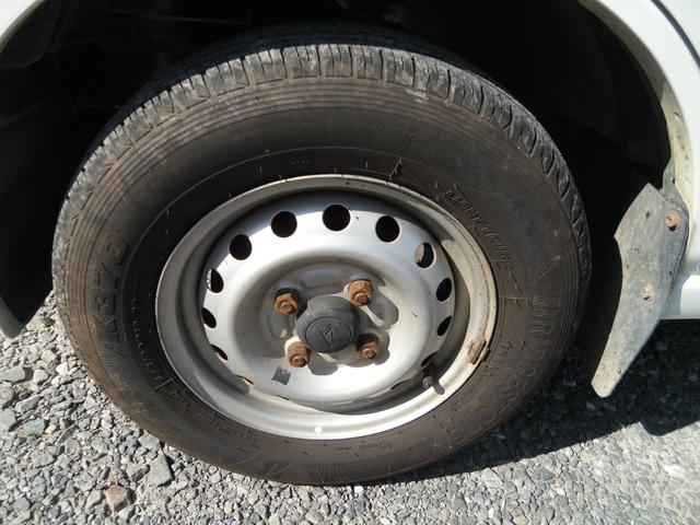 ハイゼットカーゴ スペシャル 4WD 5速MT ルーフキャリア 両側スライドドア エアコン 荷台マット(9枚目)