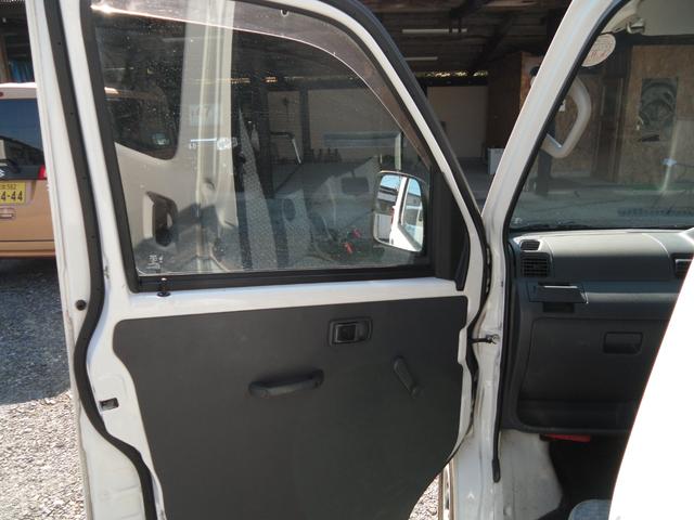 ハイゼットカーゴ スペシャル 4WD 5速MT ルーフキャリア 両側スライドドア エアコン 荷台マット(20枚目)