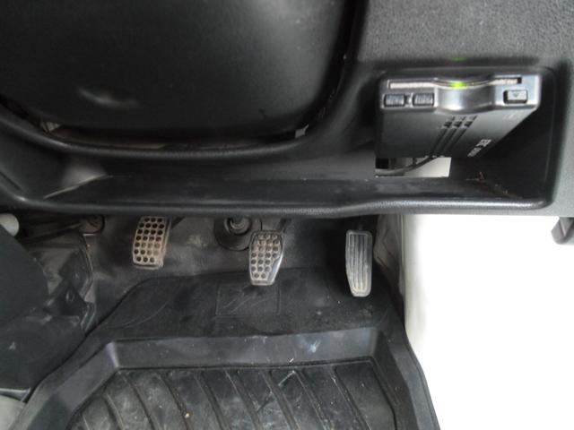 ハイゼットカーゴ DX SAIII アイドリングストップ LEDヘッドライト オートライト フォグライト ETC 横滑り防止装置 両側スライドドア 衝突被害軽減ブレーキ クラッチ交換済(26枚目)