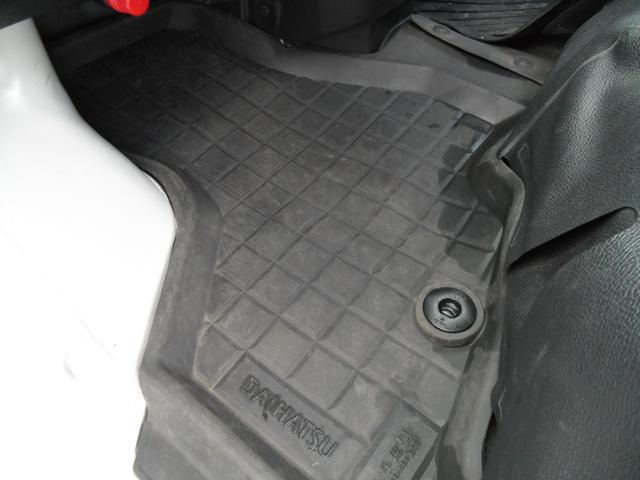 ハイゼットカーゴ DX SAIII アイドリングストップ LEDヘッドライト オートライト フォグライト ETC 横滑り防止装置 両側スライドドア 衝突被害軽減ブレーキ クラッチ交換済(32枚目)