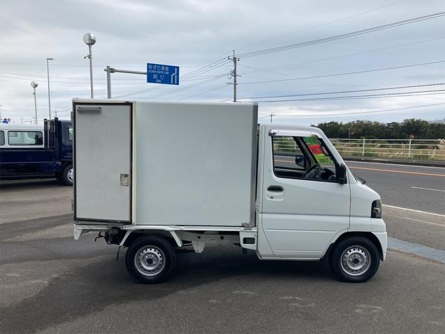 ミニキャブトラック 　保冷車　走行２２９６８ｋｍ　５速ミッション　エアコン　パワーステアリング　運転席エアバック　最大積載量３５０ｋｇ　ヘッドライトレベライザー（19枚目）