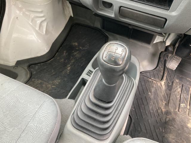 ミニキャブトラック 　保冷車　走行２２９６８ｋｍ　５速ミッション　エアコン　パワーステアリング　運転席エアバック　最大積載量３５０ｋｇ　ヘッドライトレベライザー（28枚目）