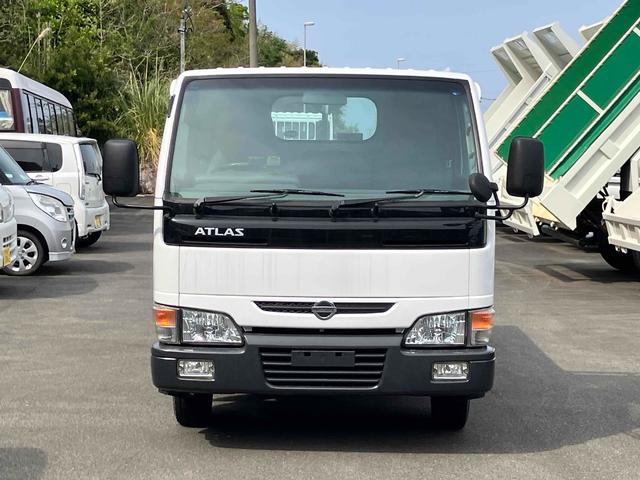 アトラストラック 　１．３ｔ　平ボディトラック　オートマ車　エアコン　パワーウィンドウ　パワーステアリング　運転席エアバッグ　ガソリン車（2枚目）