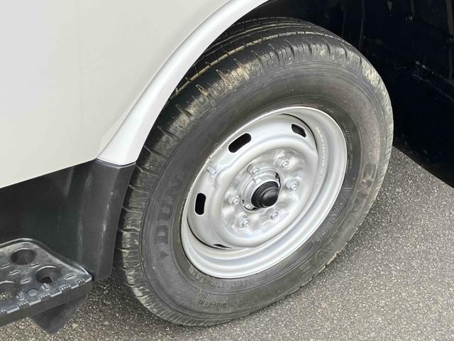 アトラストラック 　１．３ｔ　平ボディトラック　オートマ車　エアコン　パワーウィンドウ　パワーステアリング　運転席エアバッグ　ガソリン車（8枚目）