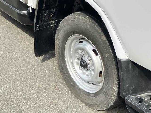 アトラストラック 　１．３ｔ　平ボディトラック　オートマ車　エアコン　パワーウィンドウ　パワーステアリング　運転席エアバッグ　ガソリン車（15枚目）