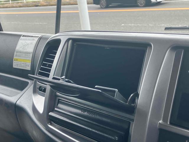 ヒノレンジャー 　４．０ｔダンプ　電動コボレーン付　６ＭＴ　後輪ダブル　キーレスエントリー　電動格納ミラー　アルミホイール　エアコン　パワーウィンドウ　運転席エアバッグ（29枚目）