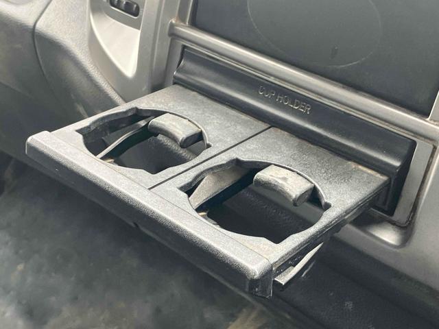 ヒノレンジャー 　４．０ｔダンプ　電動コボレーン付　６ＭＴ　後輪ダブル　キーレスエントリー　電動格納ミラー　アルミホイール　エアコン　パワーウィンドウ　運転席エアバッグ（30枚目）