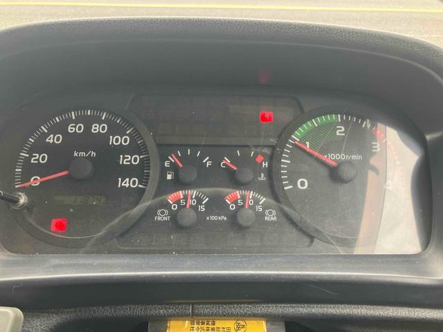 ヒノレンジャー 　４．０ｔダンプ　電動コボレーン付　６ＭＴ　後輪ダブル　キーレスエントリー　電動格納ミラー　アルミホイール　エアコン　パワーウィンドウ　運転席エアバッグ（42枚目）