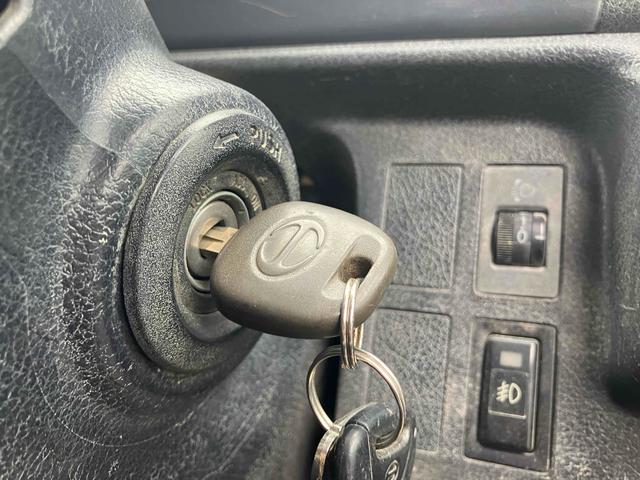 ヒノレンジャー 　４．０ｔダンプ　電動コボレーン付　６ＭＴ　後輪ダブル　キーレスエントリー　電動格納ミラー　アルミホイール　エアコン　パワーウィンドウ　運転席エアバッグ（47枚目）