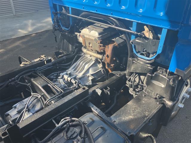 キャンター ダンプ　２．０ｔ深底ダンプステン張り　観音開き　４ＷＤ　トラック　ＭＴ　後輪ダブル　ＥＴＣ　エアコン　パワーウィンドウ　運転席エアバッグ（25枚目）