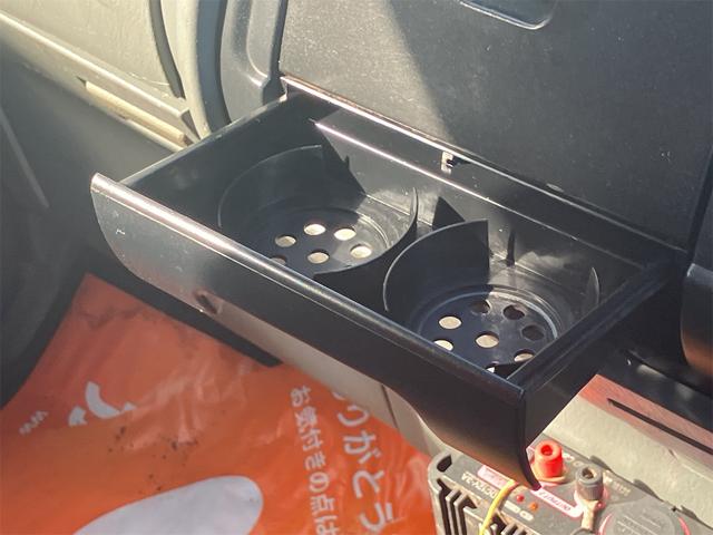 キャンター ダンプ　２．０ｔ深底ダンプステン張り　観音開き　４ＷＤ　トラック　ＭＴ　後輪ダブル　ＥＴＣ　エアコン　パワーウィンドウ　運転席エアバッグ（38枚目）