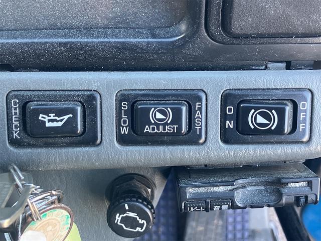 キャンター ダンプ　２．０ｔ深底ダンプステン張り　観音開き　４ＷＤ　トラック　ＭＴ　後輪ダブル　ＥＴＣ　エアコン　パワーウィンドウ　運転席エアバッグ（50枚目）