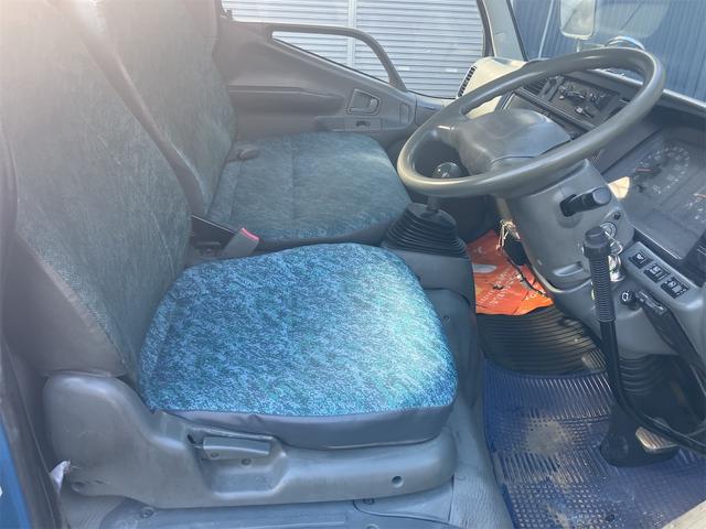 キャンター ダンプ　２．０ｔ深底ダンプステン張り　観音開き　４ＷＤ　トラック　ＭＴ　後輪ダブル　ＥＴＣ　エアコン　パワーウィンドウ　運転席エアバッグ（61枚目）