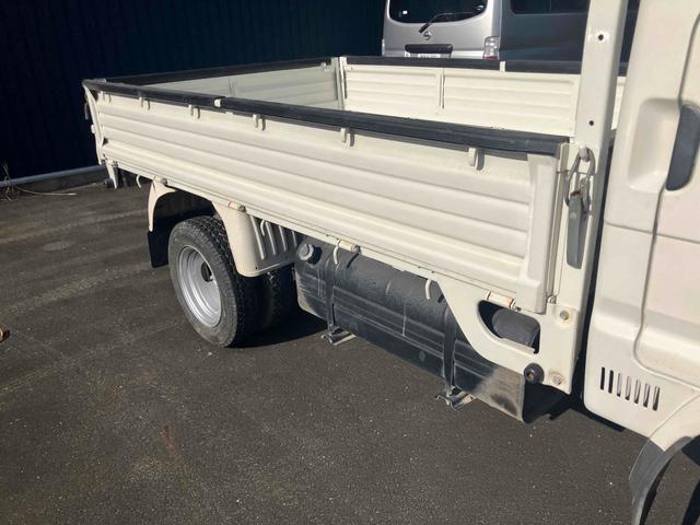 ボンゴトラック ワイドローＧＬ　４ＷＤ　トラック　ＭＴ　後輪ダブル　パワーステアリング　積載量１．０ｔ・マニュアル車・走行距離４８０００ｋｍ（13枚目）