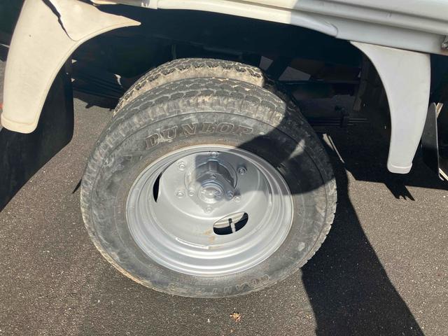 ボンゴトラック ワイドローＧＬ　４ＷＤ　トラック　ＭＴ　後輪ダブル　パワーステアリング　積載量１．０ｔ・マニュアル車・走行距離４８０００ｋｍ（16枚目）