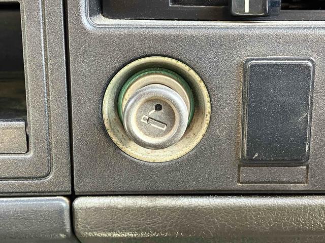 ボンゴトラック ワイドローＧＬ　４ＷＤ　トラック　ＭＴ　後輪ダブル　パワーステアリング　積載量１．０ｔ・マニュアル車・走行距離４８０００ｋｍ（35枚目）