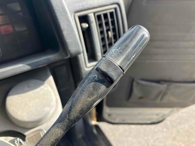 ボンゴトラック ワイドローＧＬ　４ＷＤ　トラック　ＭＴ　後輪ダブル　パワーステアリング　積載量１．０ｔ・マニュアル車・走行距離４８０００ｋｍ（48枚目）