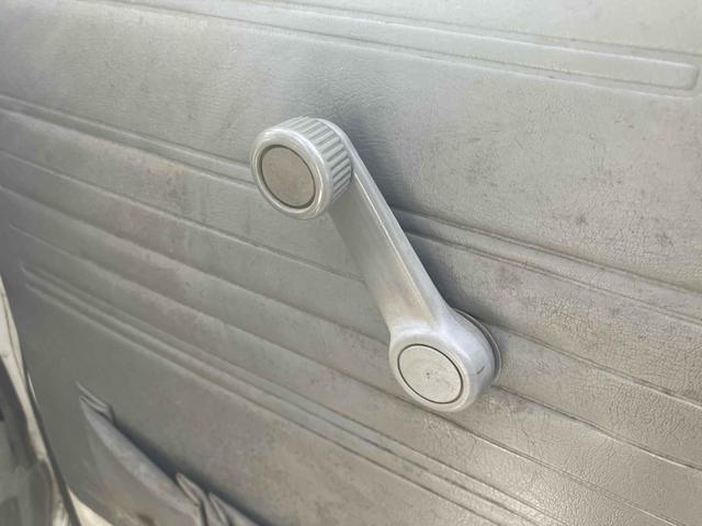 ボンゴトラック ワイドローＧＬ　４ＷＤ　トラック　ＭＴ　後輪ダブル　パワーステアリング　積載量１．０ｔ・マニュアル車・走行距離４８０００ｋｍ（51枚目）