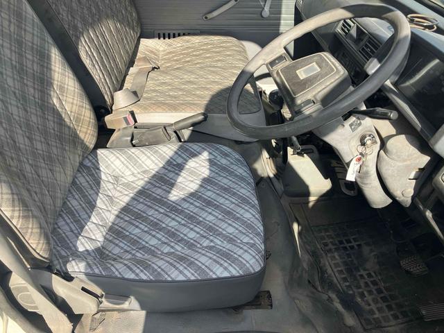 ボンゴトラック ワイドローＧＬ　４ＷＤ　トラック　ＭＴ　後輪ダブル　パワーステアリング　積載量１．０ｔ・マニュアル車・走行距離４８０００ｋｍ（56枚目）