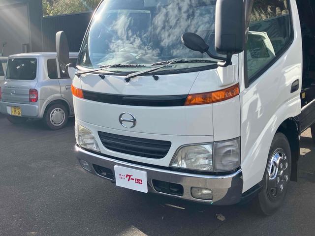 デュトロ 　２ｔダンプ　トラック　ダンプ　ＭＴ　後輪ダブル　エアコン　パワーウィンドウ　パワーステアリング　運転席エアバッグ（6枚目）