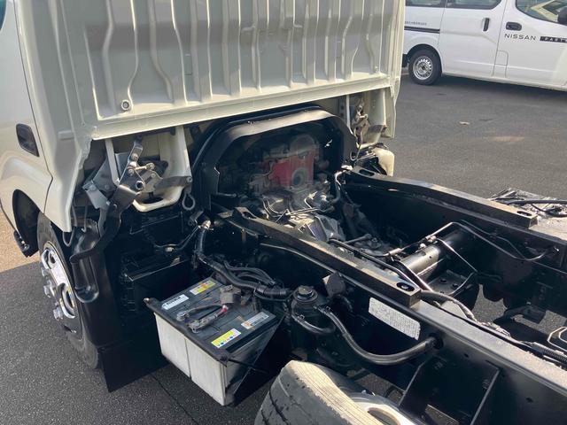 デュトロ 　２ｔダンプ　トラック　ダンプ　ＭＴ　後輪ダブル　エアコン　パワーウィンドウ　パワーステアリング　運転席エアバッグ（23枚目）