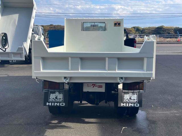 デュトロ 　２ｔダンプ　トラック　ダンプ　ＭＴ　後輪ダブル　エアコン　パワーウィンドウ　パワーステアリング　運転席エアバッグ（26枚目）